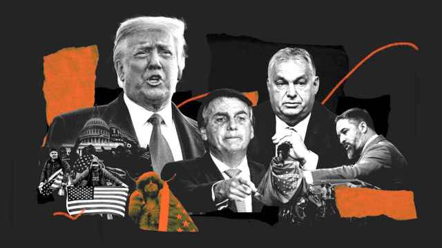 “Coordinar la ira” o cómo Steve Bannon enseñó a Bolsonaro, Orbán o Trump la vía para destruir las democracias liberales
