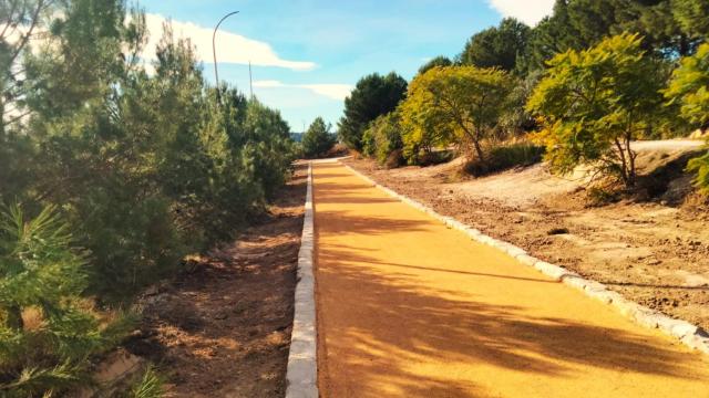 La Alcoraya estrena circuito saludable y nuevo itinerario peatonal.