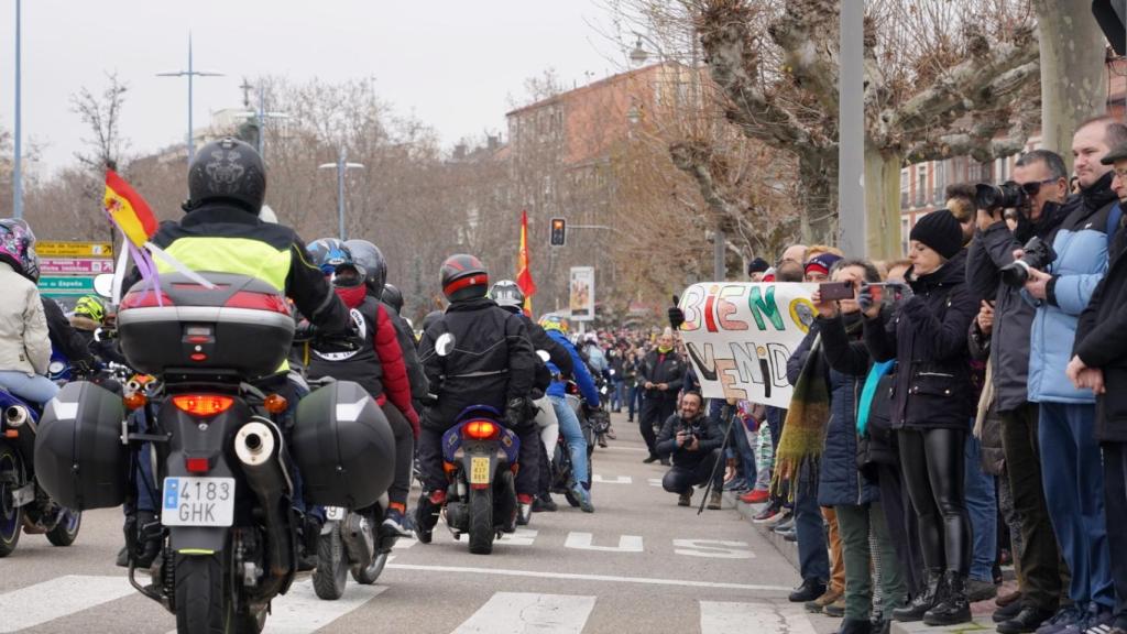 Desfile de Banderas de la Concentración Motera Pingüinos 2023 de deonde regreseba el hombre fallecido