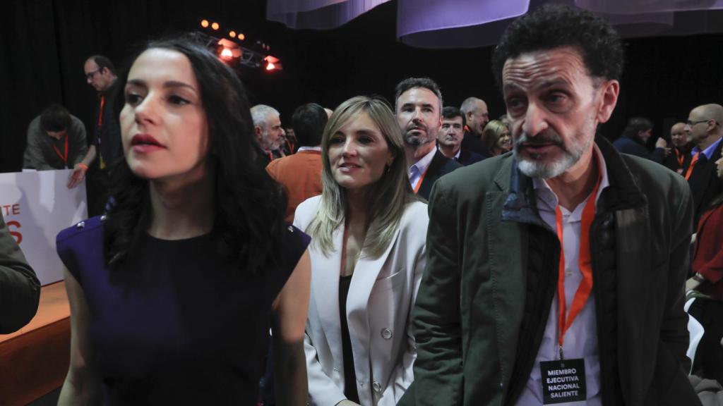 Arrimadas, junto a Edmundo Bal y a Patricia Guasp, nueva líder del partido, en la VI Asamblea General de Cs este sábado.