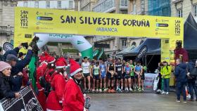 Los corredores de la San Silvestre 2022 de A Coruña, listos para salir.