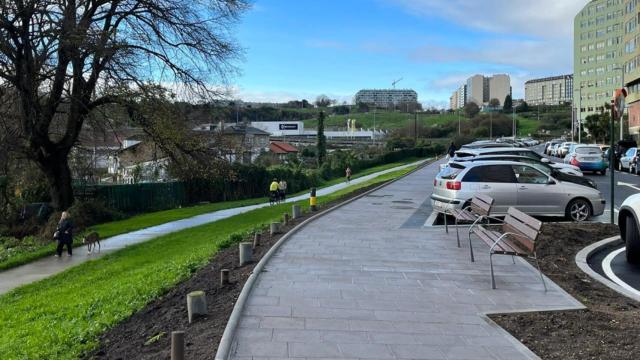 Avenida de Oza, después de las obras