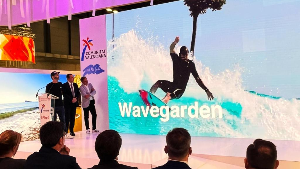 La Nucía  presenta el Fitur 23 el proyecto del primer parque de surf de España.