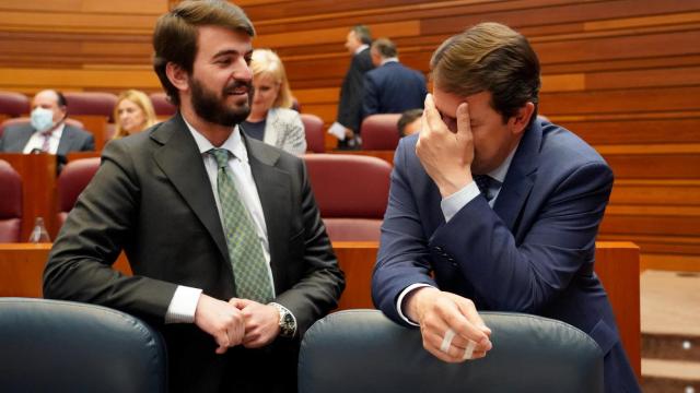 El presidente de la Junta, Juan García-Gallardo, y el presidente, Alfonso Fernández Mañueco, en una imagen de archivo.