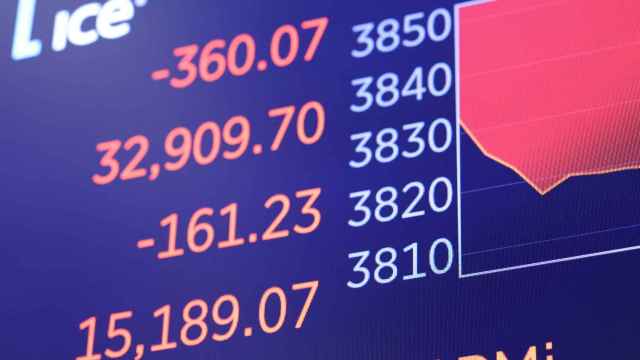 Una pantalla de la Bolsa de Nueva York que muestra la cotización del Dow Jones.
