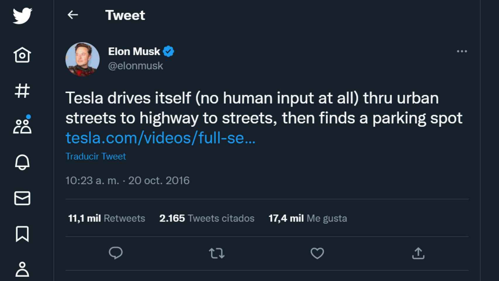 Tuit de Elon Musk compartiendo el vídeo de Tesla