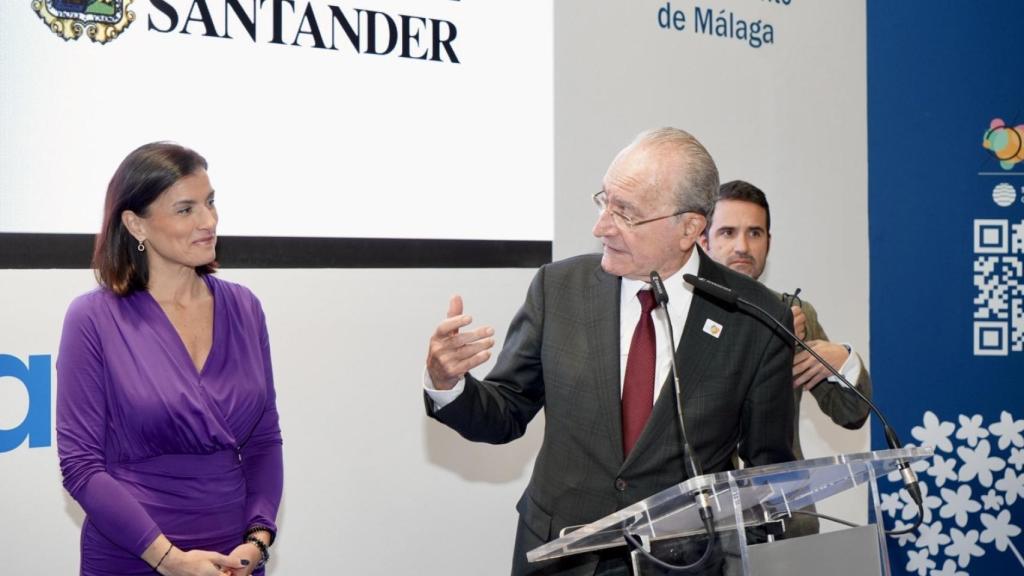 Francisco de la Torre y Gema Igual durante la rueda de prensa en Fitur.