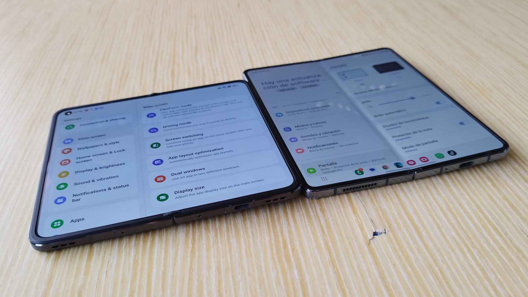 Las pantallas del Oppo Find N2 y el Samsung Galaxy Z Fold 4