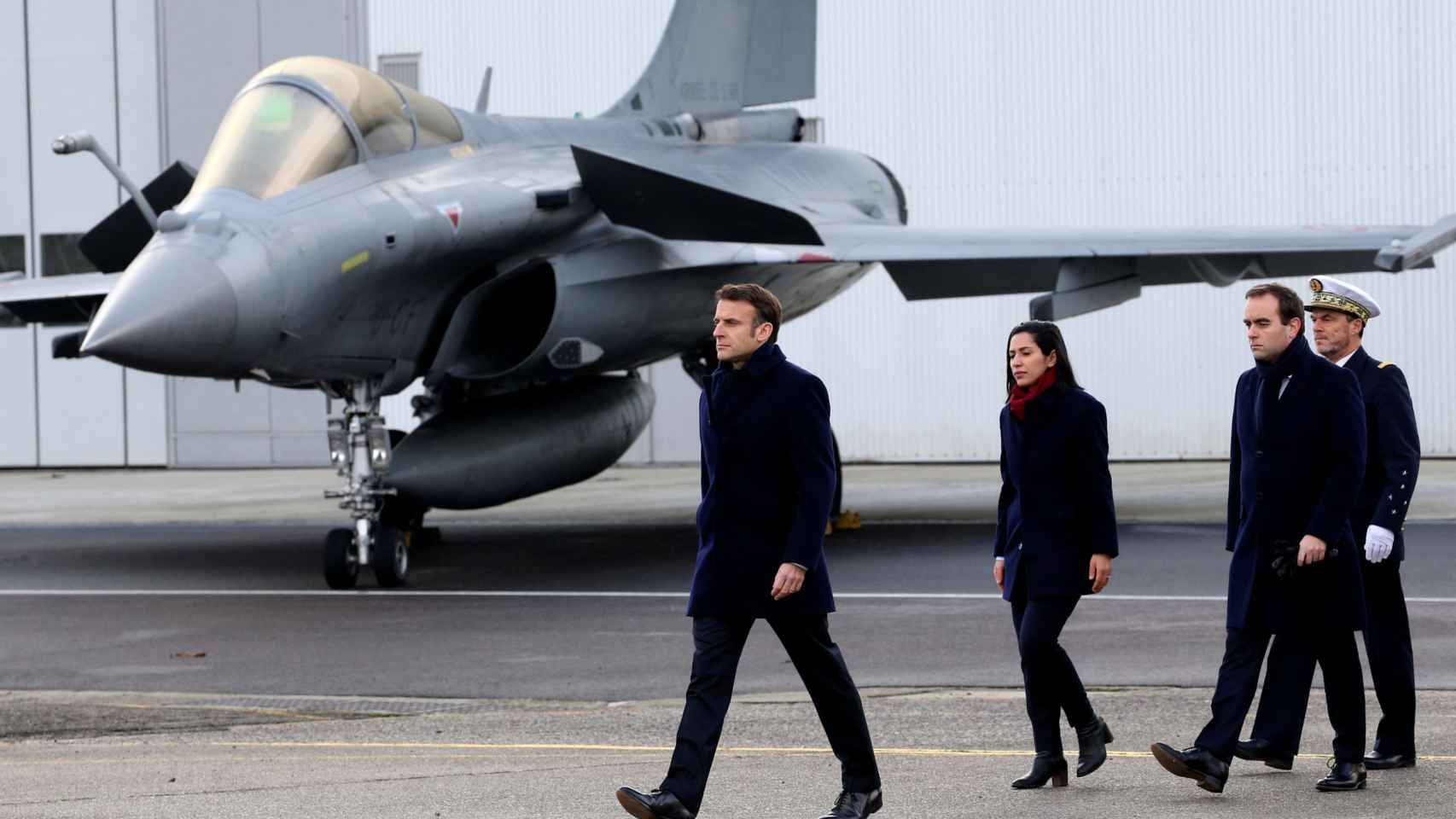 Discurso de Año Nuevo del presidente francés Emmanuel Macron al ejército francés, en la base aérea de Mont-de-Marsan