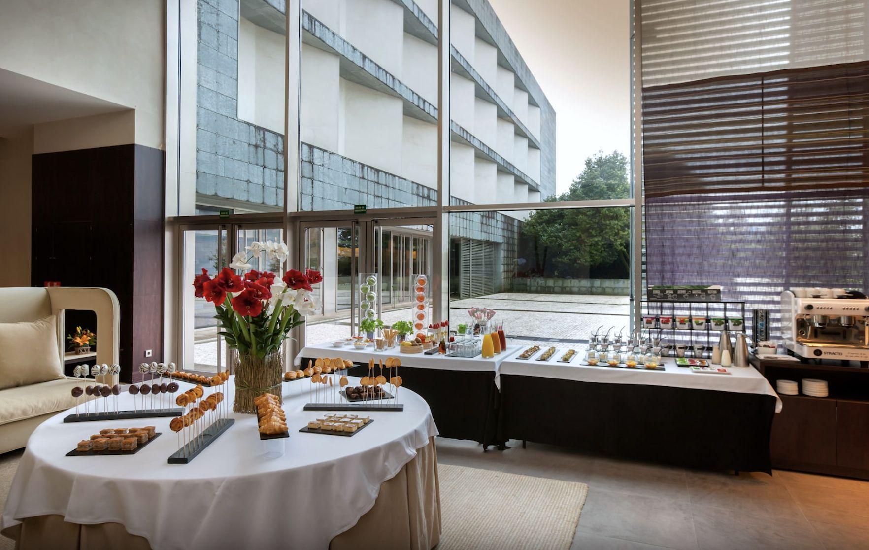 Desayuno buffet del hotel. Foto: NH Collection Santiago de Compostela