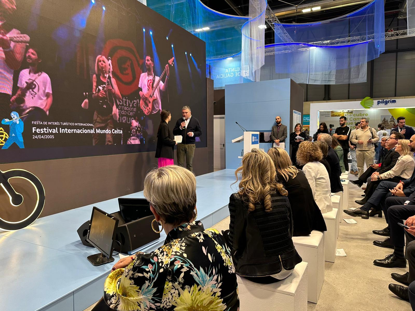 Juan Penabad Muras durante la presentación del festival en Fitur. Imagen: Festival de Ortigueira