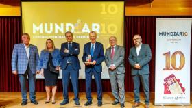 Mundiario celebró sus 10 años de vida entregando en Oleiros su I Premio de Periodismo