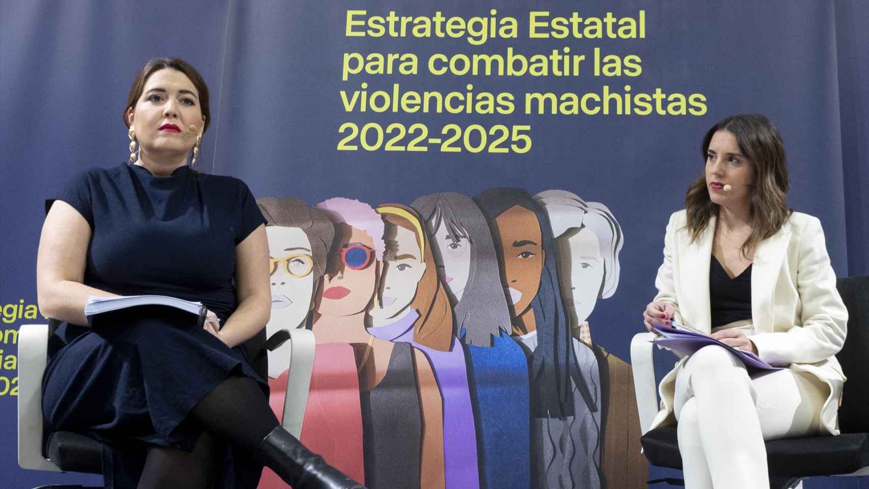 Ángela Rodríguez (i), secretaria de Estado de Igualdad , y la ministra Irene Montero, durante la presentación de la 'Estrategia Estatal contra la Violencia Machista'.