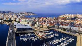 Vista aérea del puerto de A Coruña.