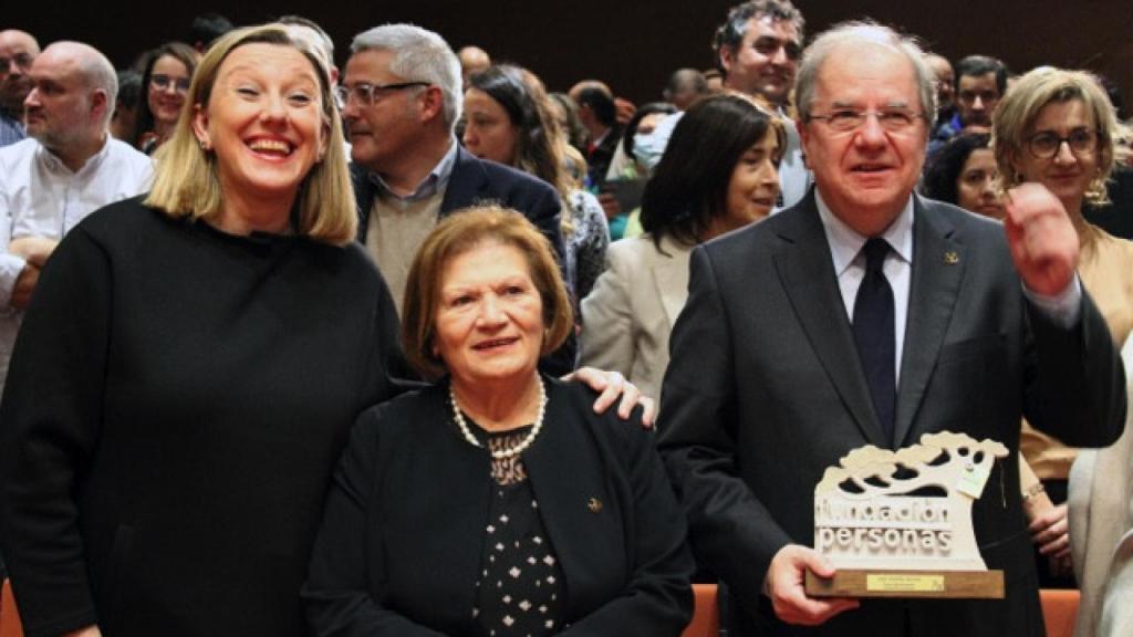 Juan Vicente Herrera recibe el 'Árbol de Valores' de la Fundación Personas