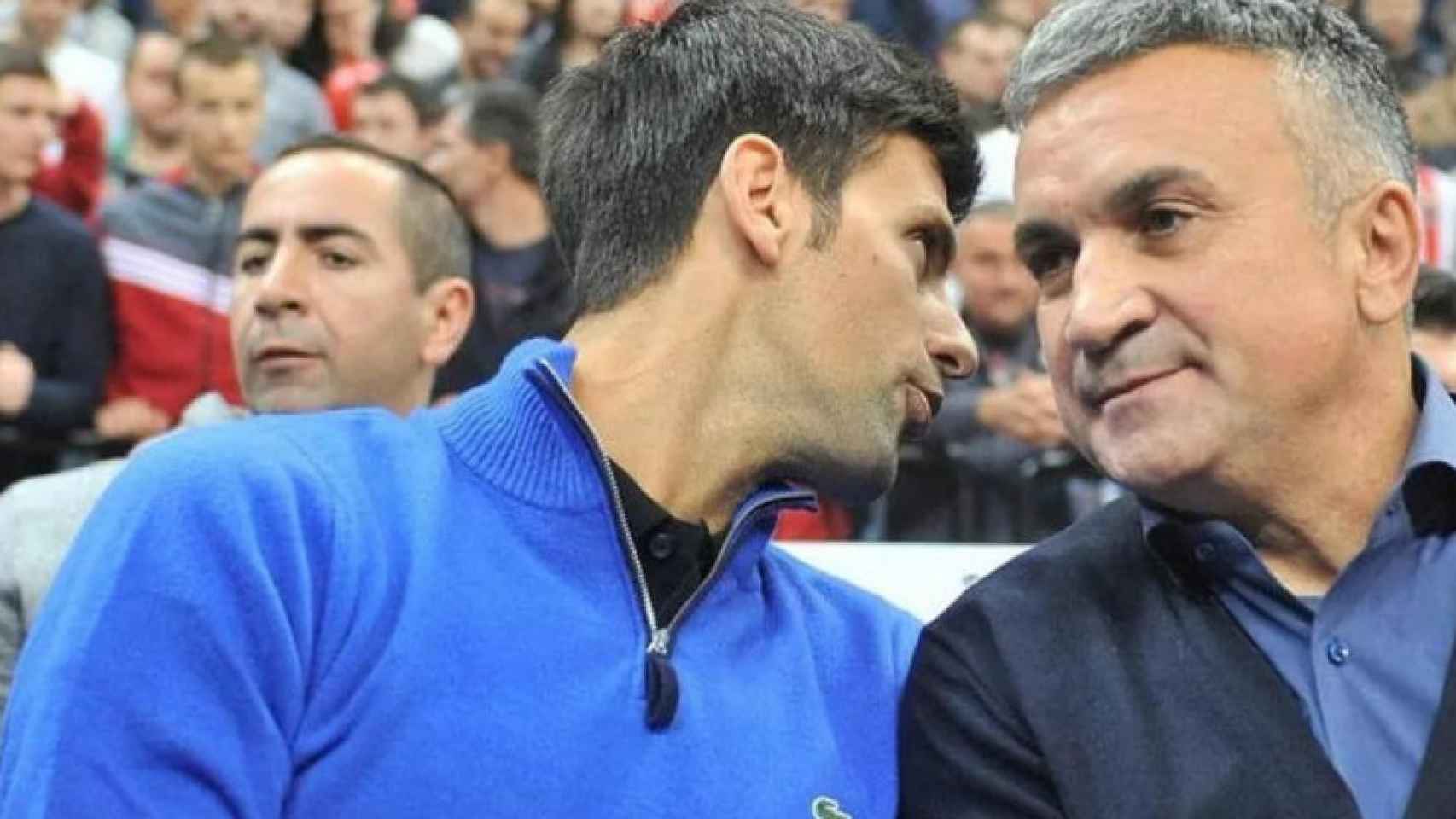 Novak Djokovic, junto a su padre Srdjan en una imagen de archivo