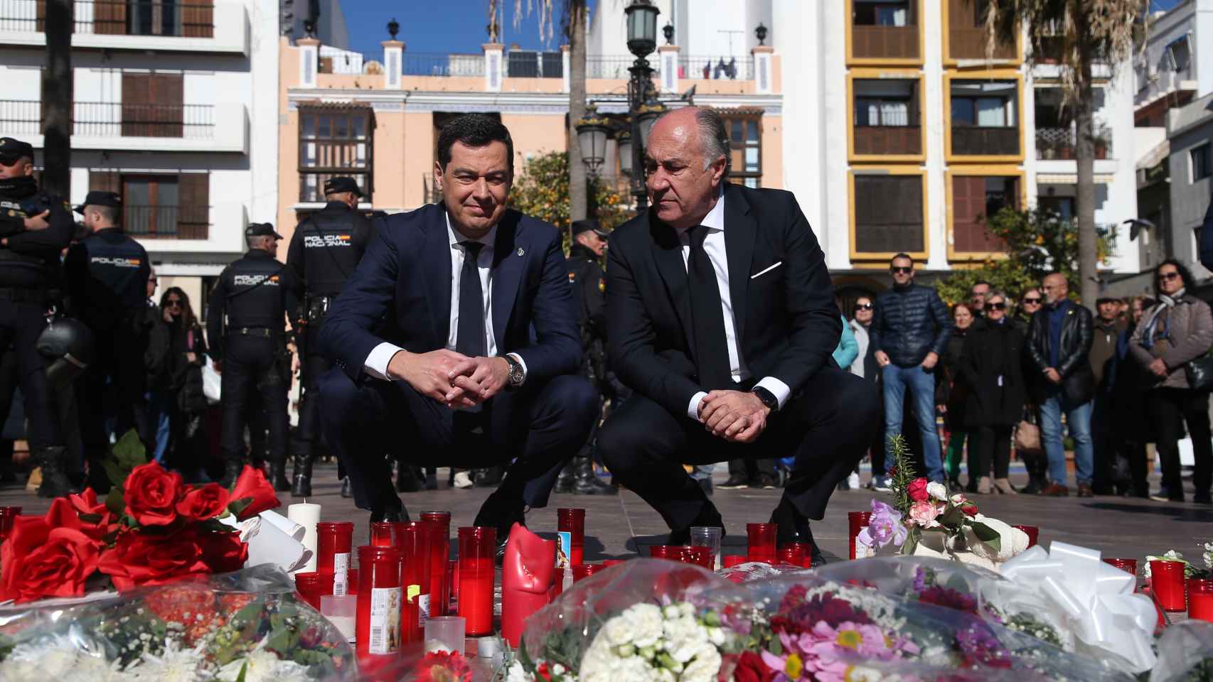 El presidente de la Junta, Juanma Moreno, y el alcalde de Algeciras, José Ignacio Landaluce.