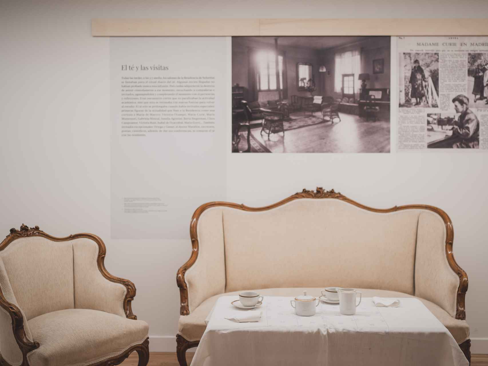 El mobiliario original del salón del té.