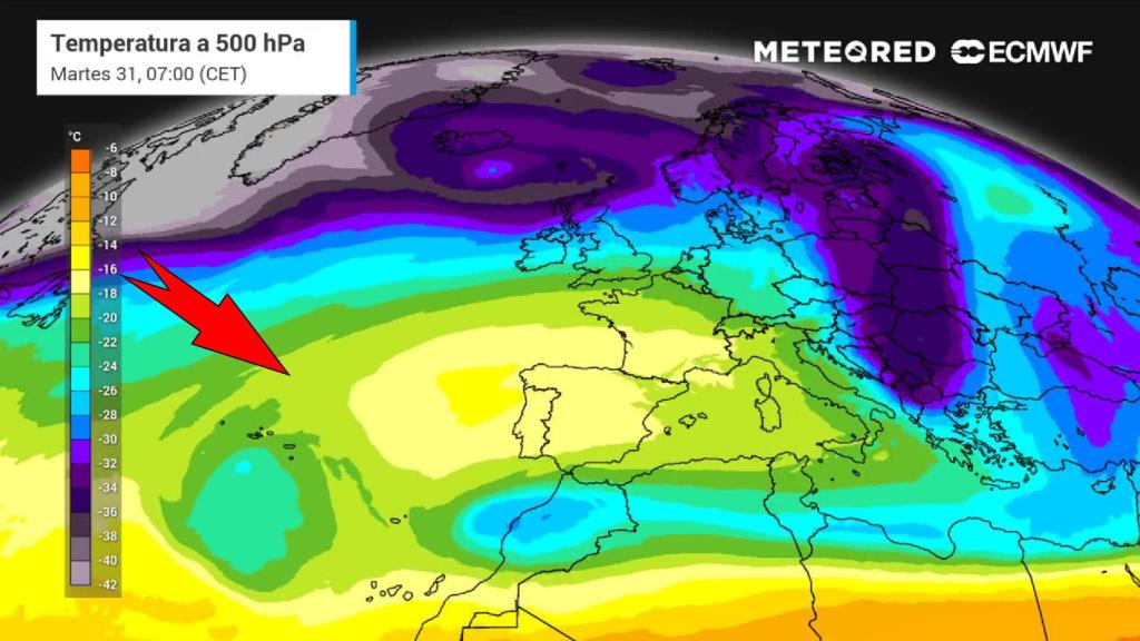 La masa de aire cálido situada sobre la Península y la DANA en la proximidad de Canarias. Meteored.