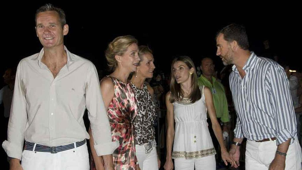 Felipe, Letizia, Iñaki, Cristina y Elena en Palma. Imagen de archivo.