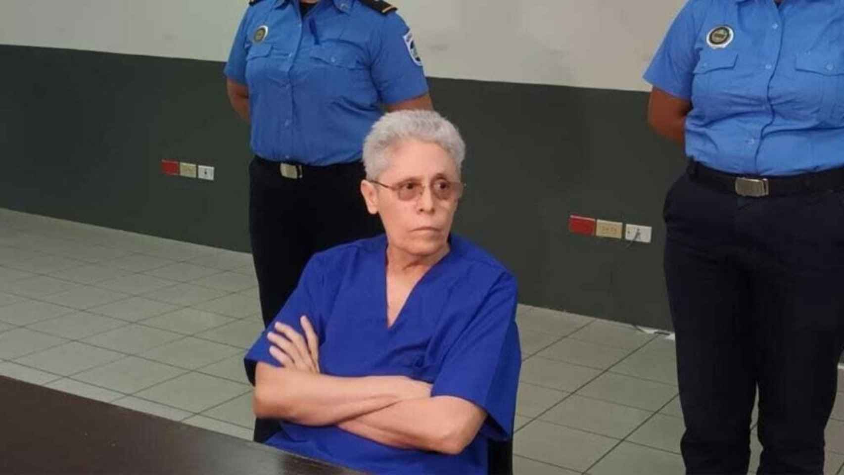 La opositora nicaragüense y exguerrillera Dora María Téllez, en su reclusión en una cárcel de Managua.