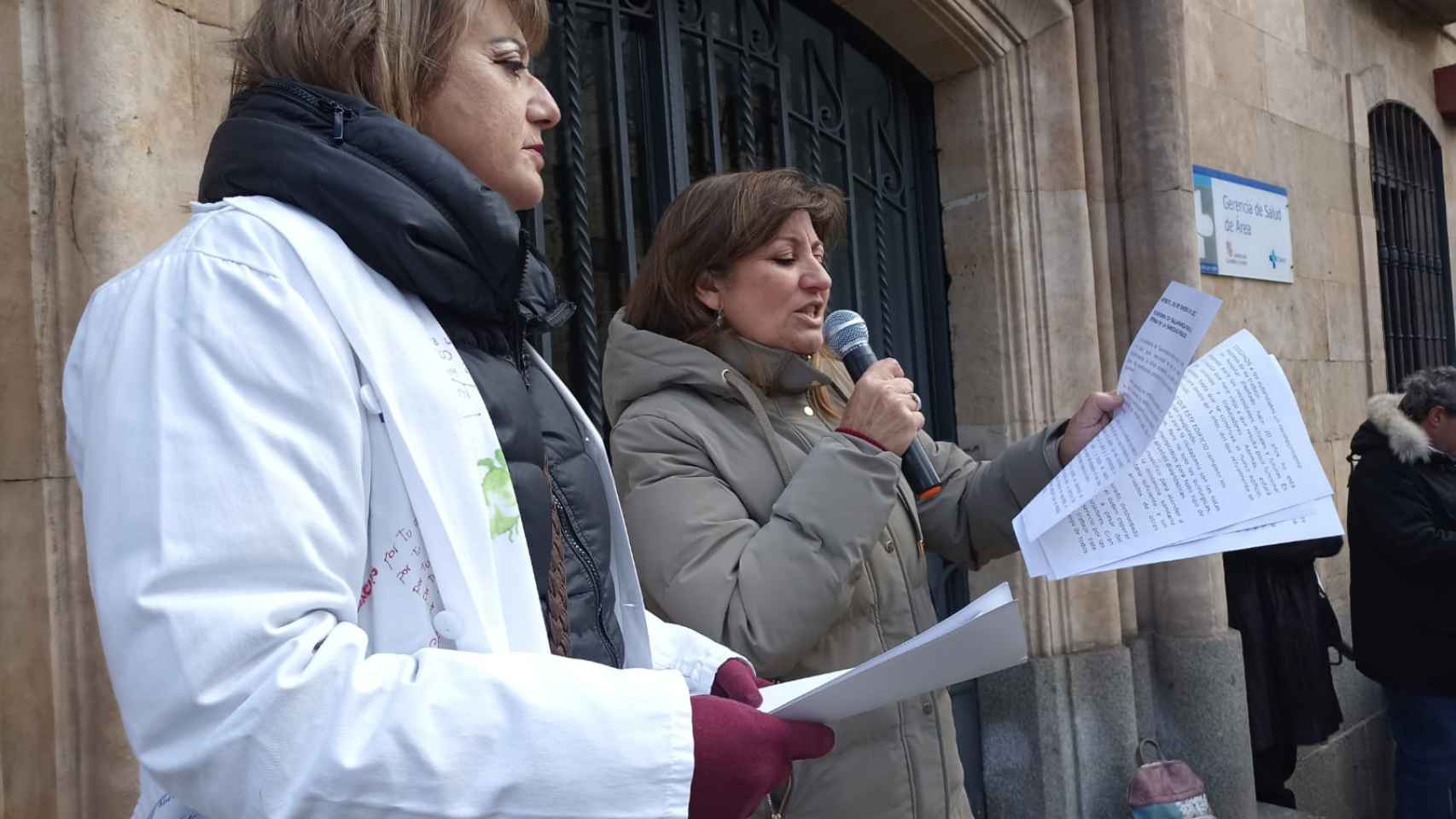 La actriz Marta Iglesias en la Marea Blanca de Salamanca