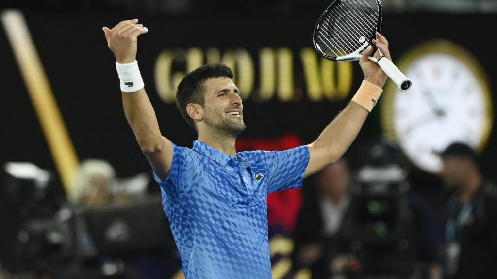 Novak Djokovic celebra su victoria en Australia.