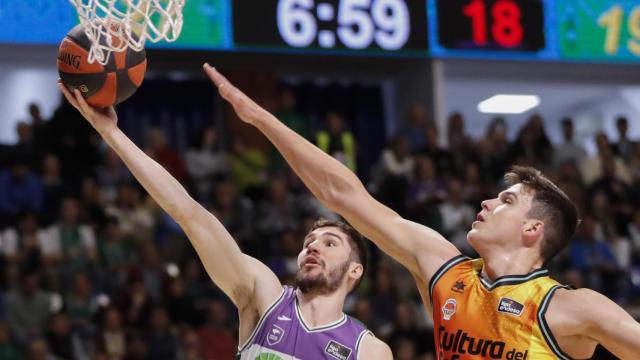 Darío Brizuela durante el Unicaja vs. Valencia Basket