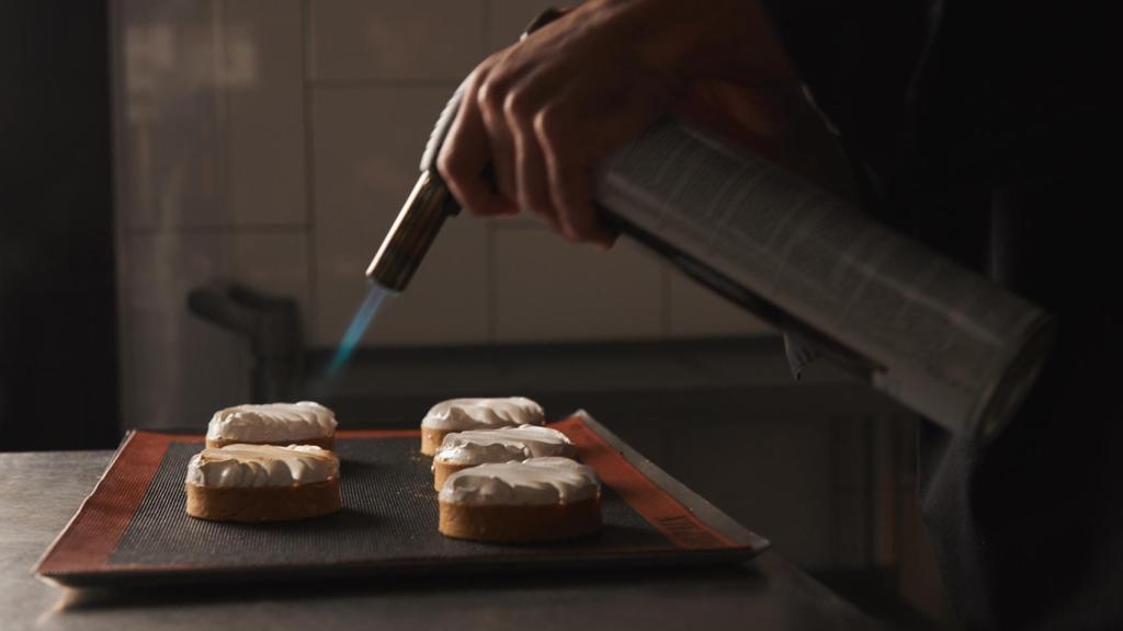 Trabajos en el obrador del restaurante Robuchon.