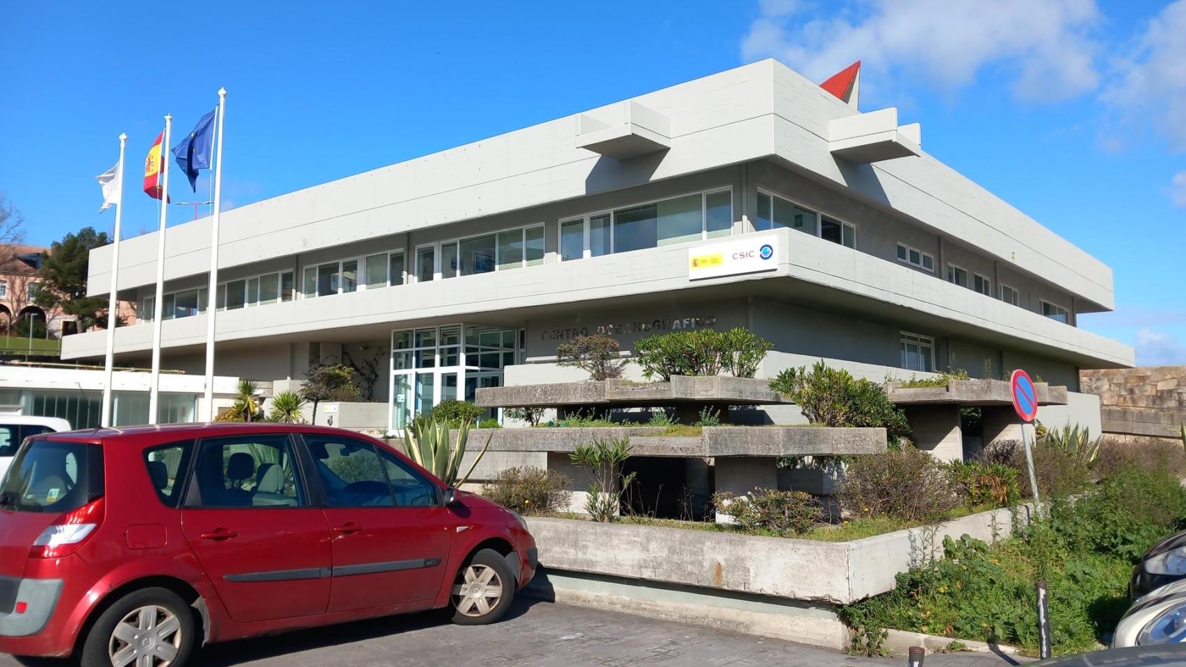El Instituto Español de Oceanografía de A Coruña: un edificio de sombrero parabólico