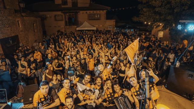 Balkan Bomba con el público en Boina Fest 2019