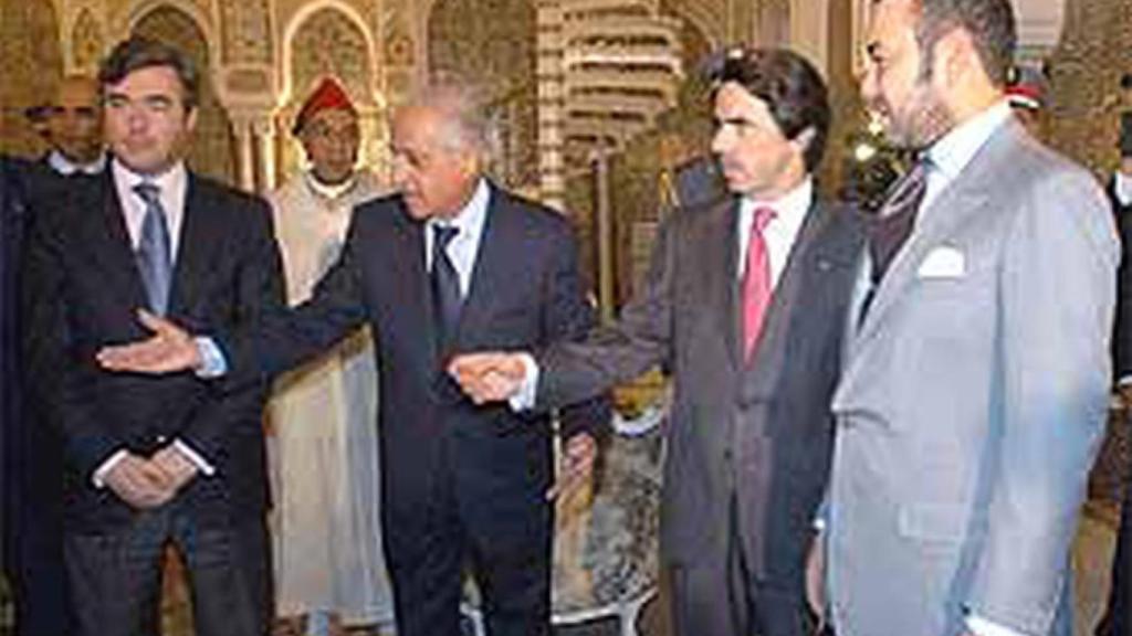 José María Aznar con Mohamed VI, en la Cumbre celebrada en Marraquech en diciembre de 2003.