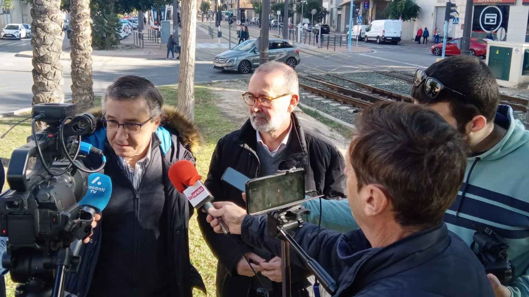 Rovira y Berenguer en el anuncio de la solicitud a la Generalitat de una mayor inversión en transporte.