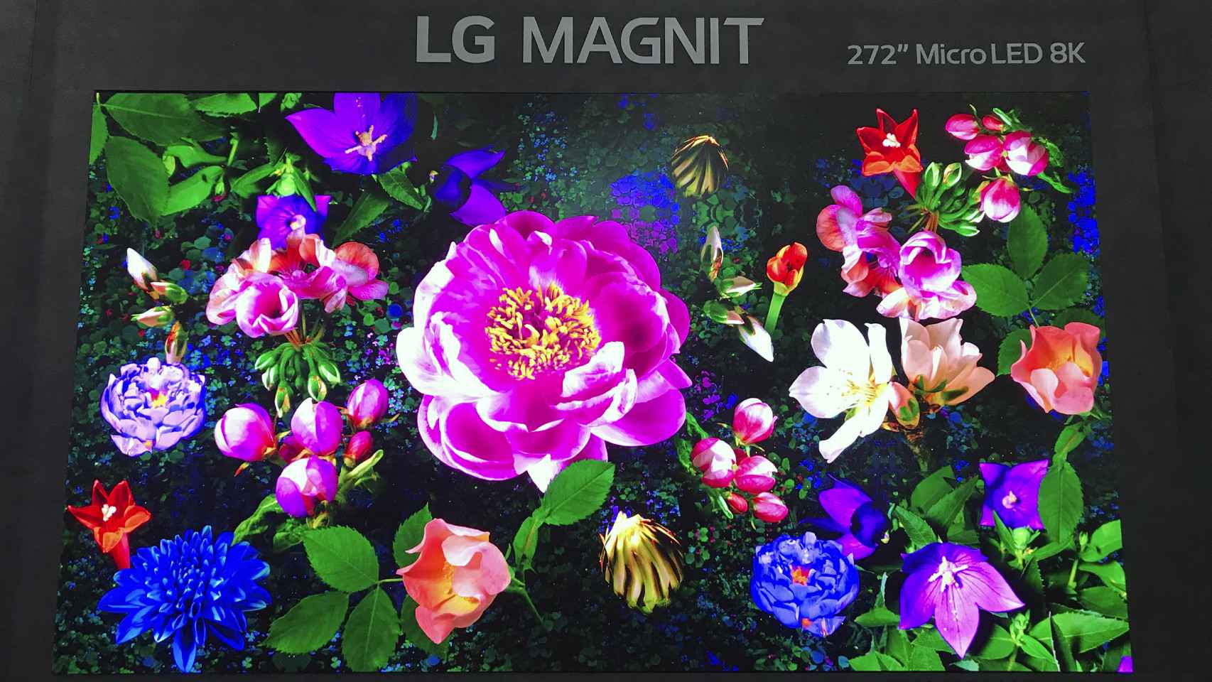 La pantalla LG Magnit 8K Micro LED de 272 pulgadas.