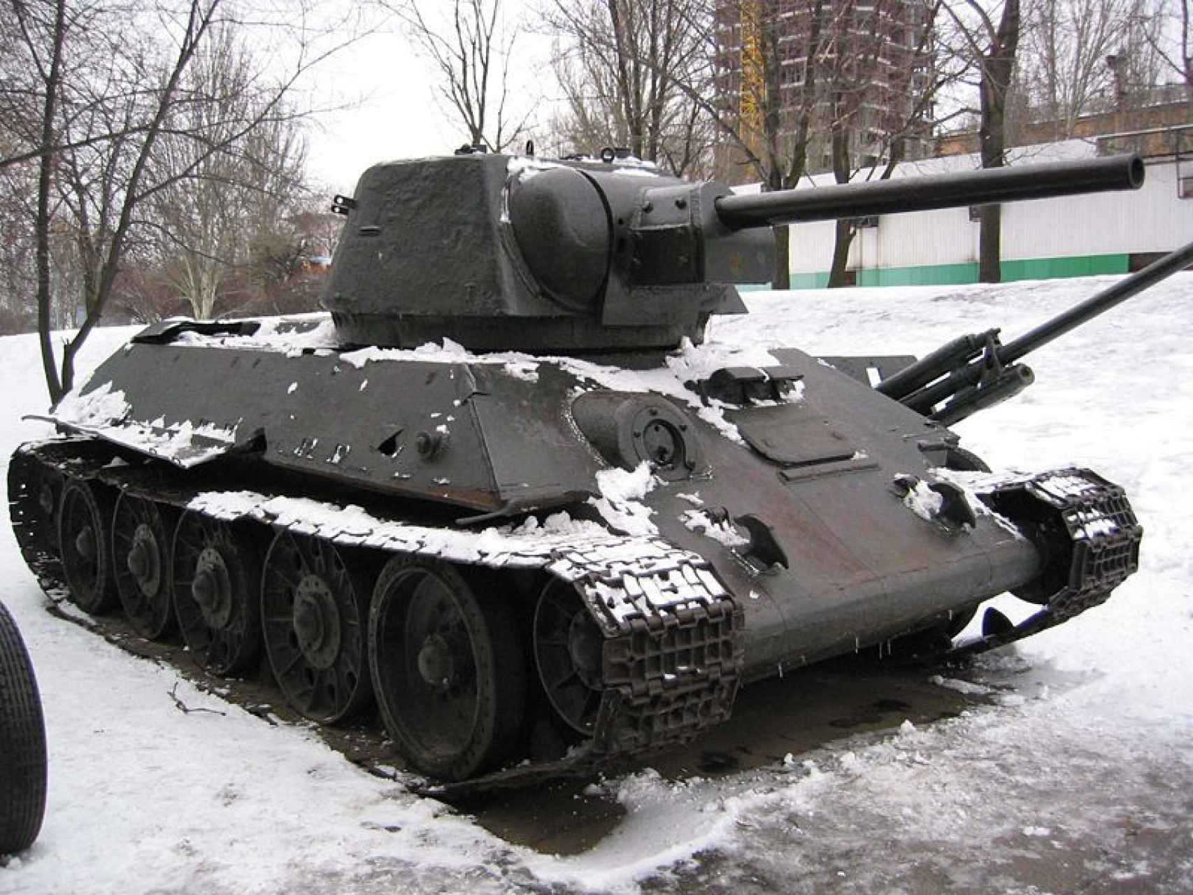 Tanque T-34 expuesto en Donetsk, Ucrania · Wikimedia Commons.