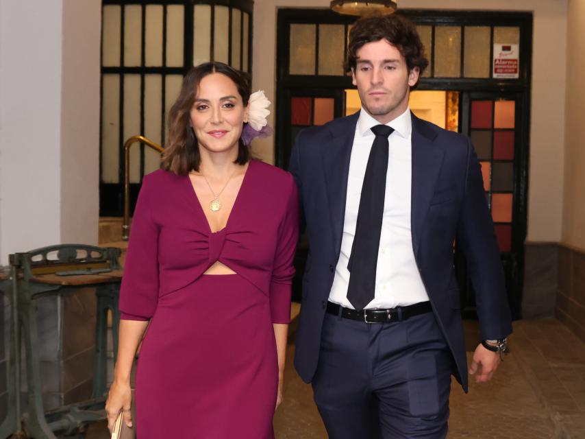 La marquesa de Griñón junto a Onieva en una boda, horas antes de romper su relación.