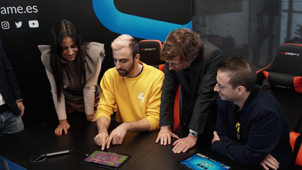 José Luis Martínez-Almeida y Begoña Villacís en la inauguración de Madrid in Game.