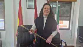 Irene González toma posesión como alcaldesa del Ayuntamiento de Cacabelos