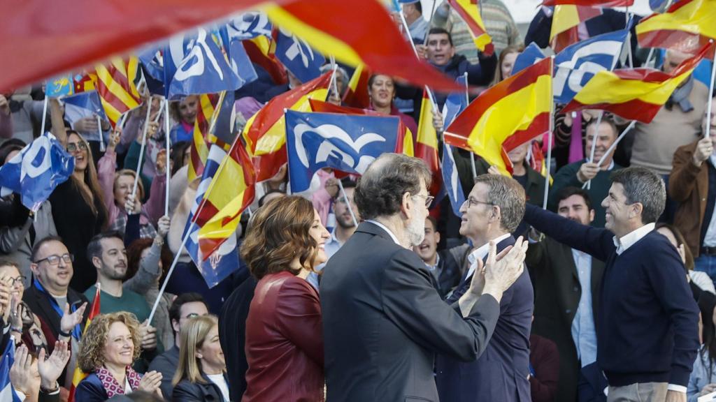 Feijóo en la clausura de la 26 Intermunicipal del PP.