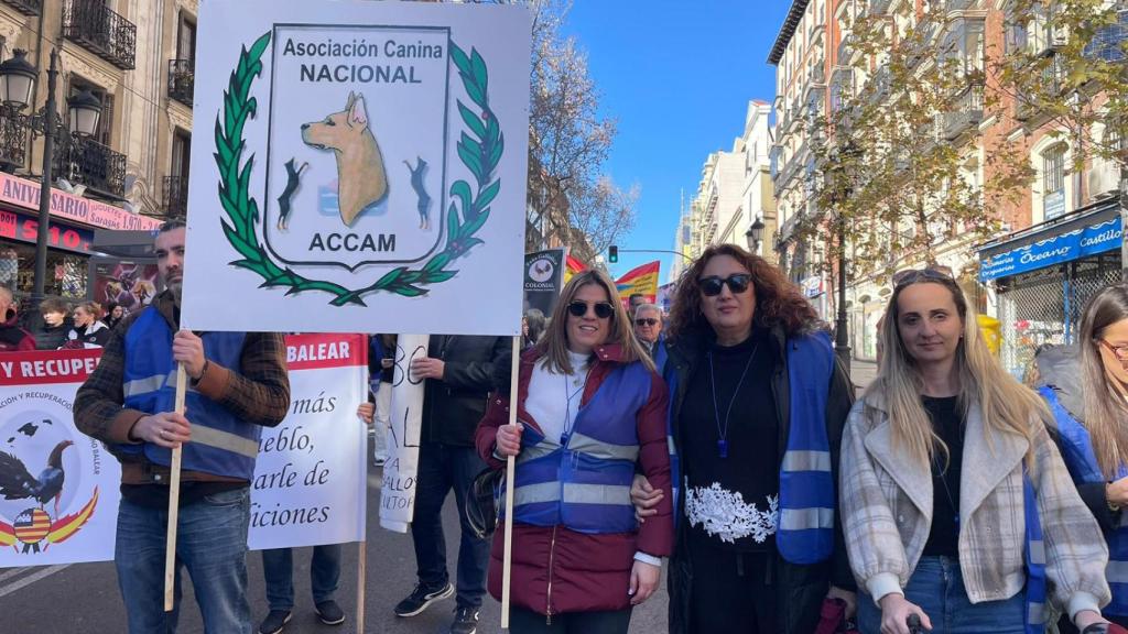 María Eugenia Ribellas y la representación de Accam.