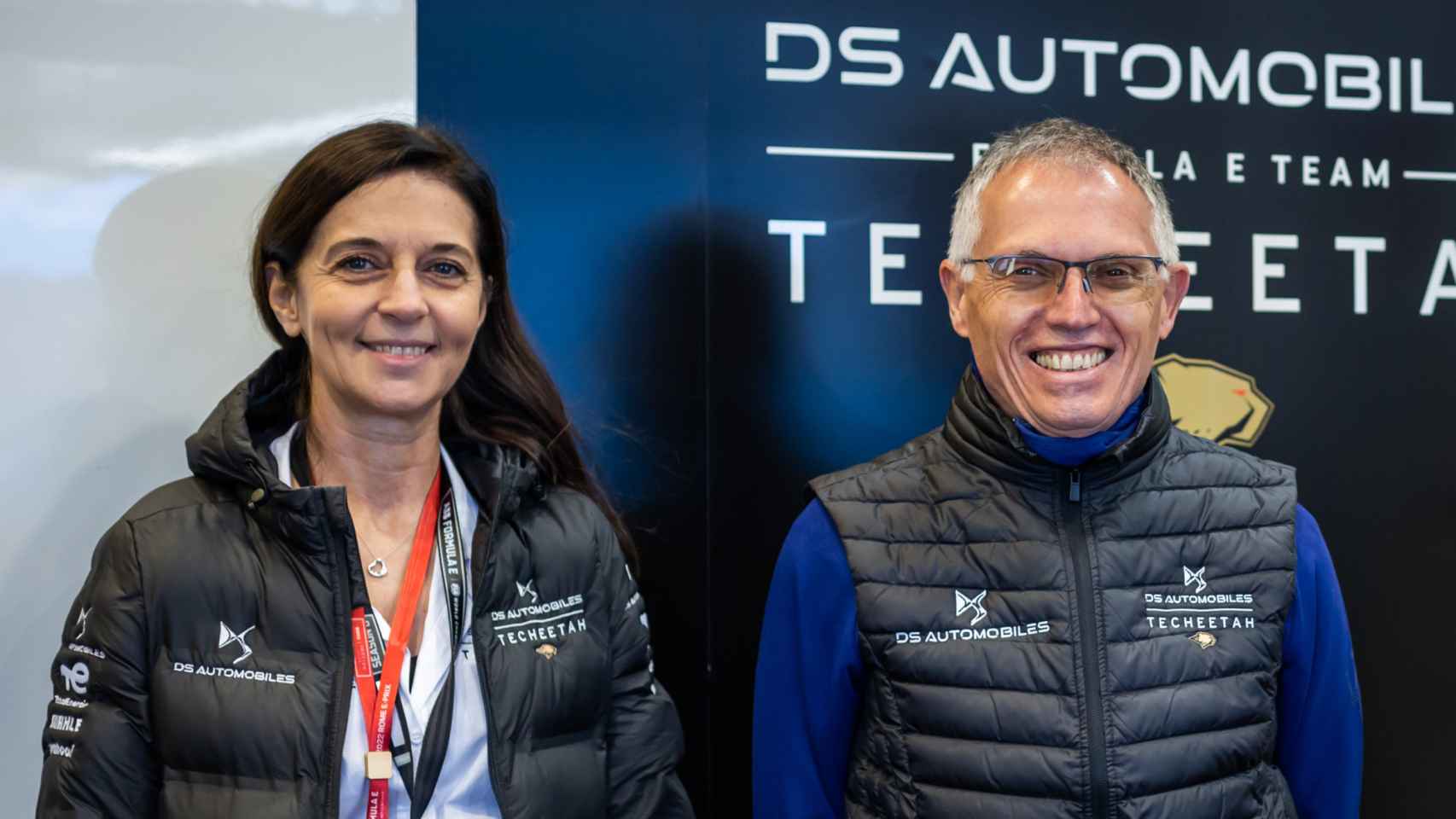Beatrice Foucher, CEO de DS, junto a Carlos Tavares, CEO de Stellantis.
