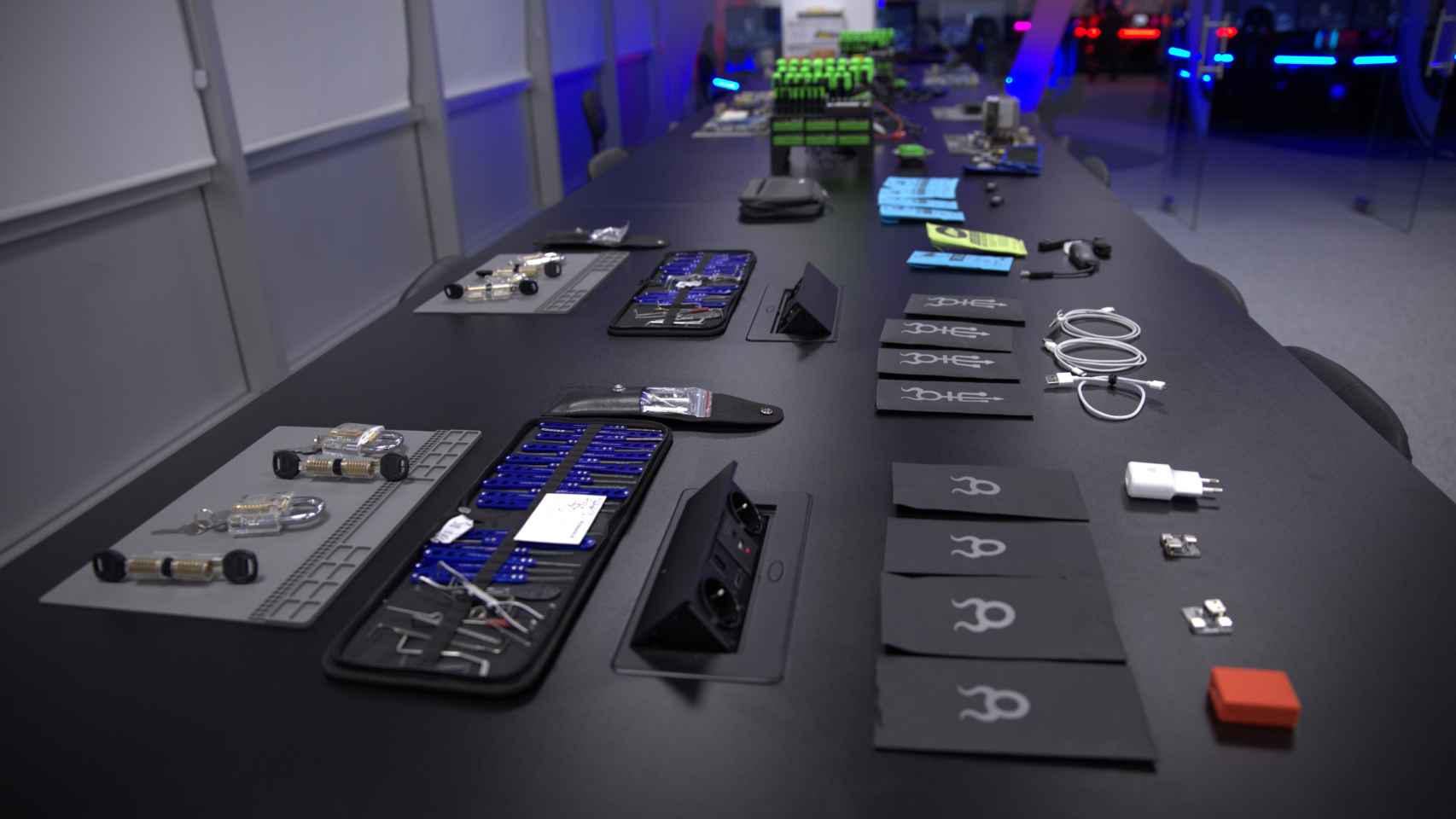 Laboratorio de Análisis forense del UNIVERSAE Cybersecurity Lab, zona de chip-off