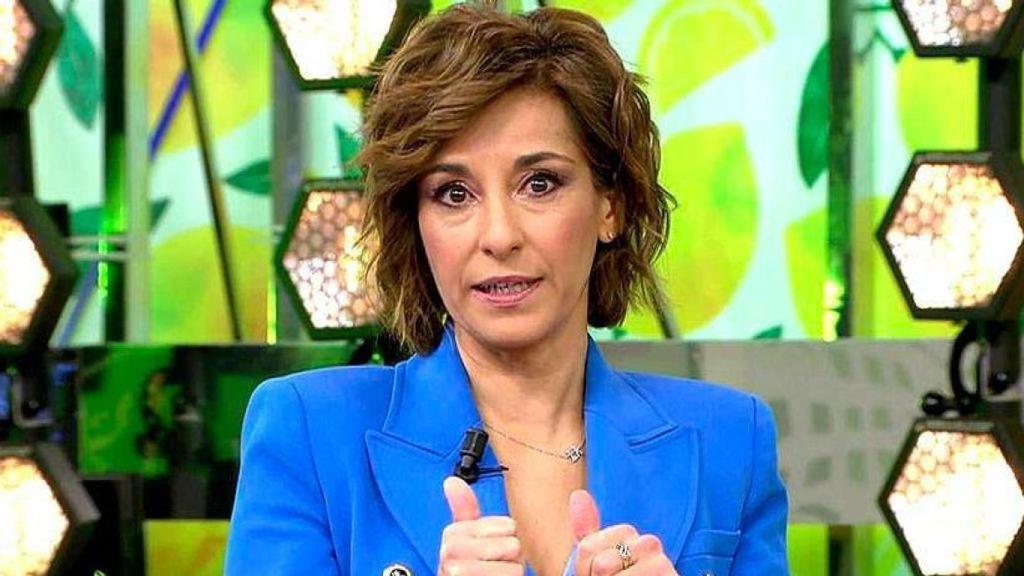 Adela González manda un mensaje a los 'haters' tras cumplir un año en 'Sálvame': Que os den, un beso