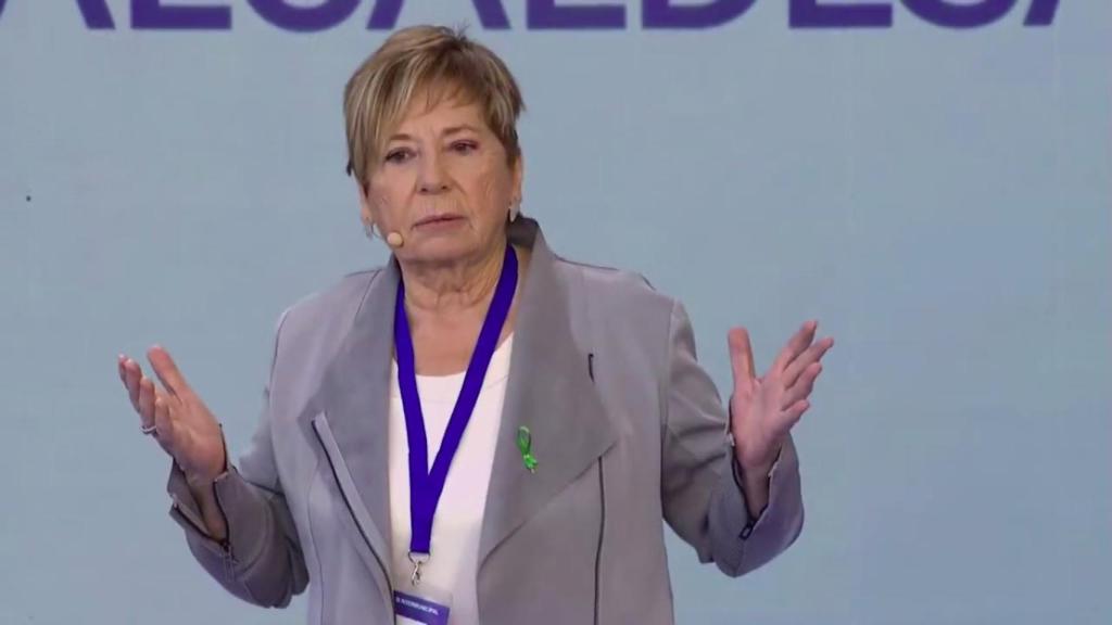 Celia Villalobos durante su intervención en el acto del PP.