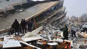 Edificios destruidos tras el terremoto en Turquía.