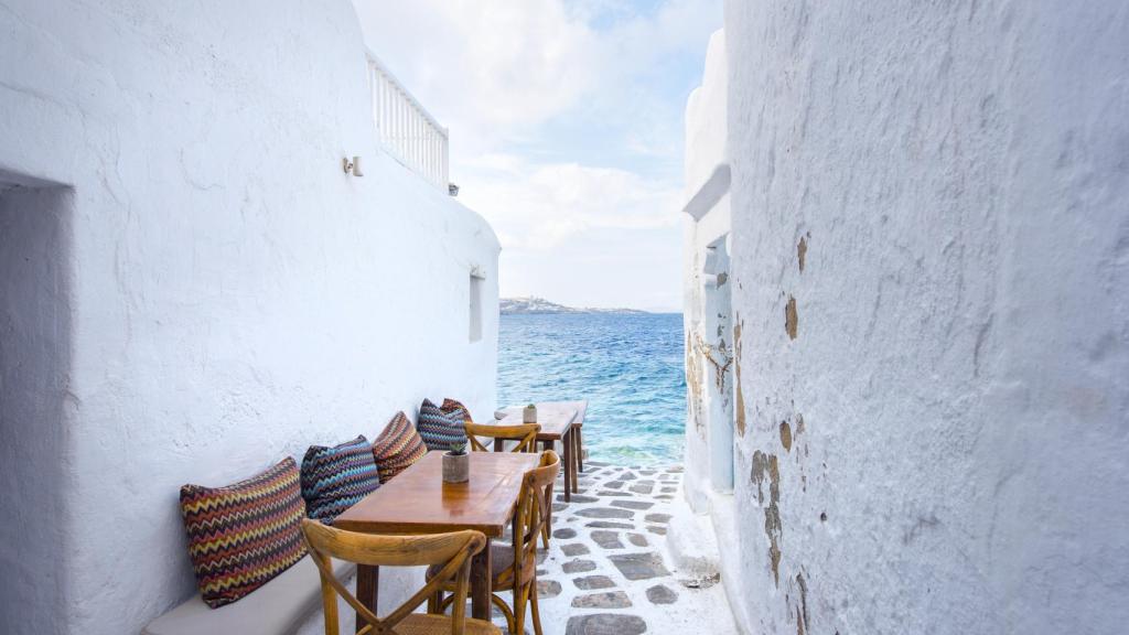 Terraza en Mykonos (Grecia).