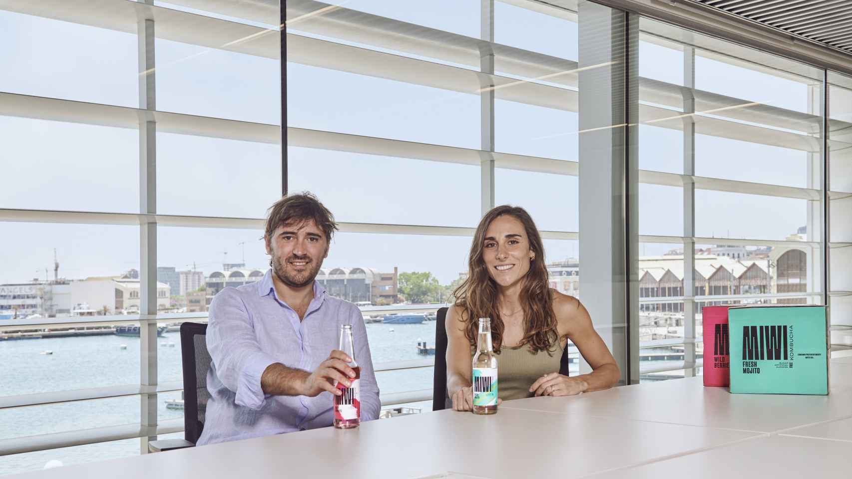 Iñigo Aguirrezabal y Laura Pérez, fundadores de MIWI Real Drinks.