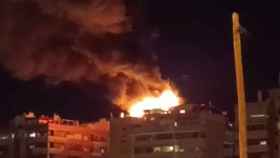 El incendio en el ático de la Avenida Miriam Blasco de Alicante.