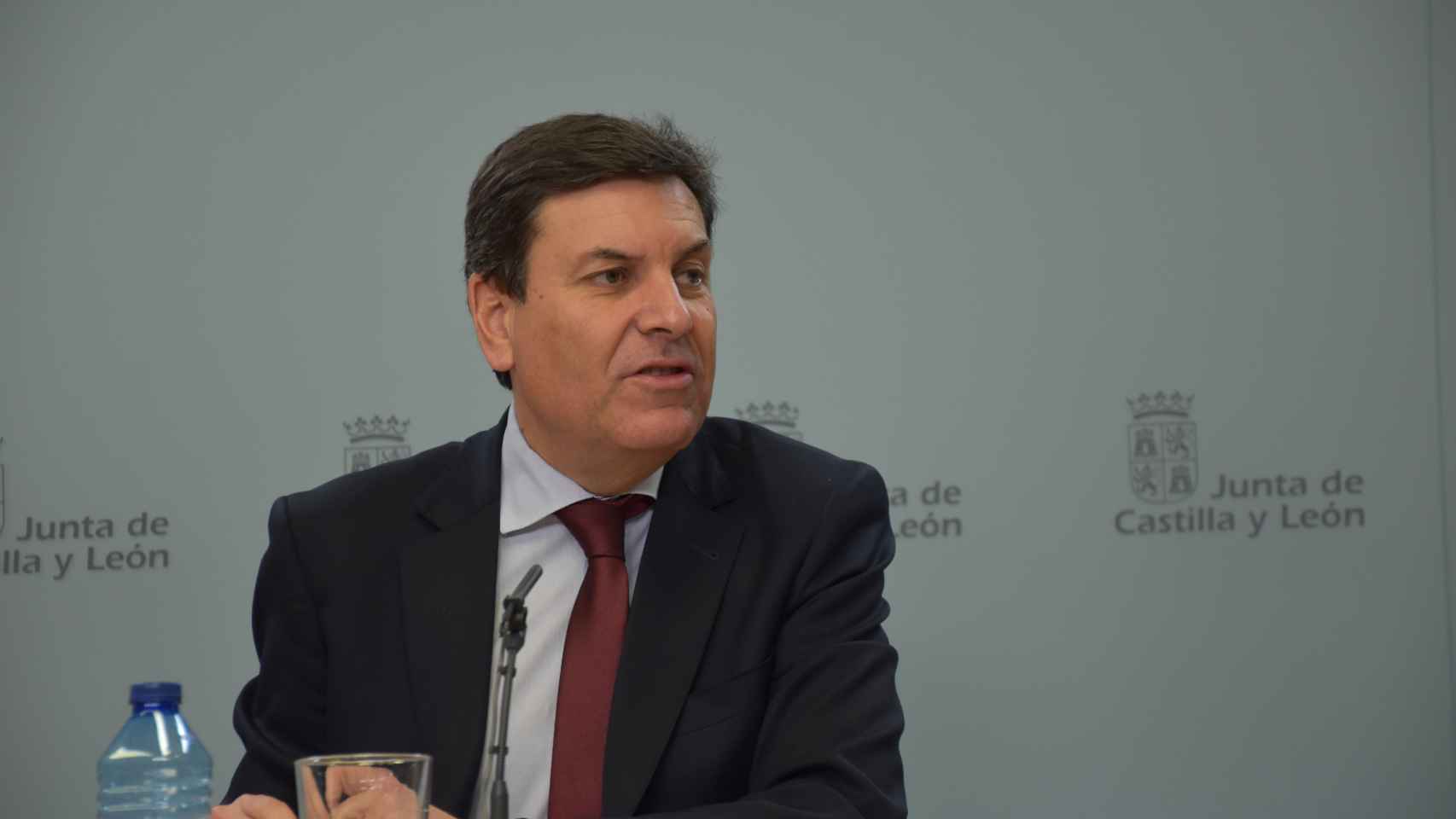 El  portavoz y consejero de Economía y Hacienda, Carlos Fernández Carriedo