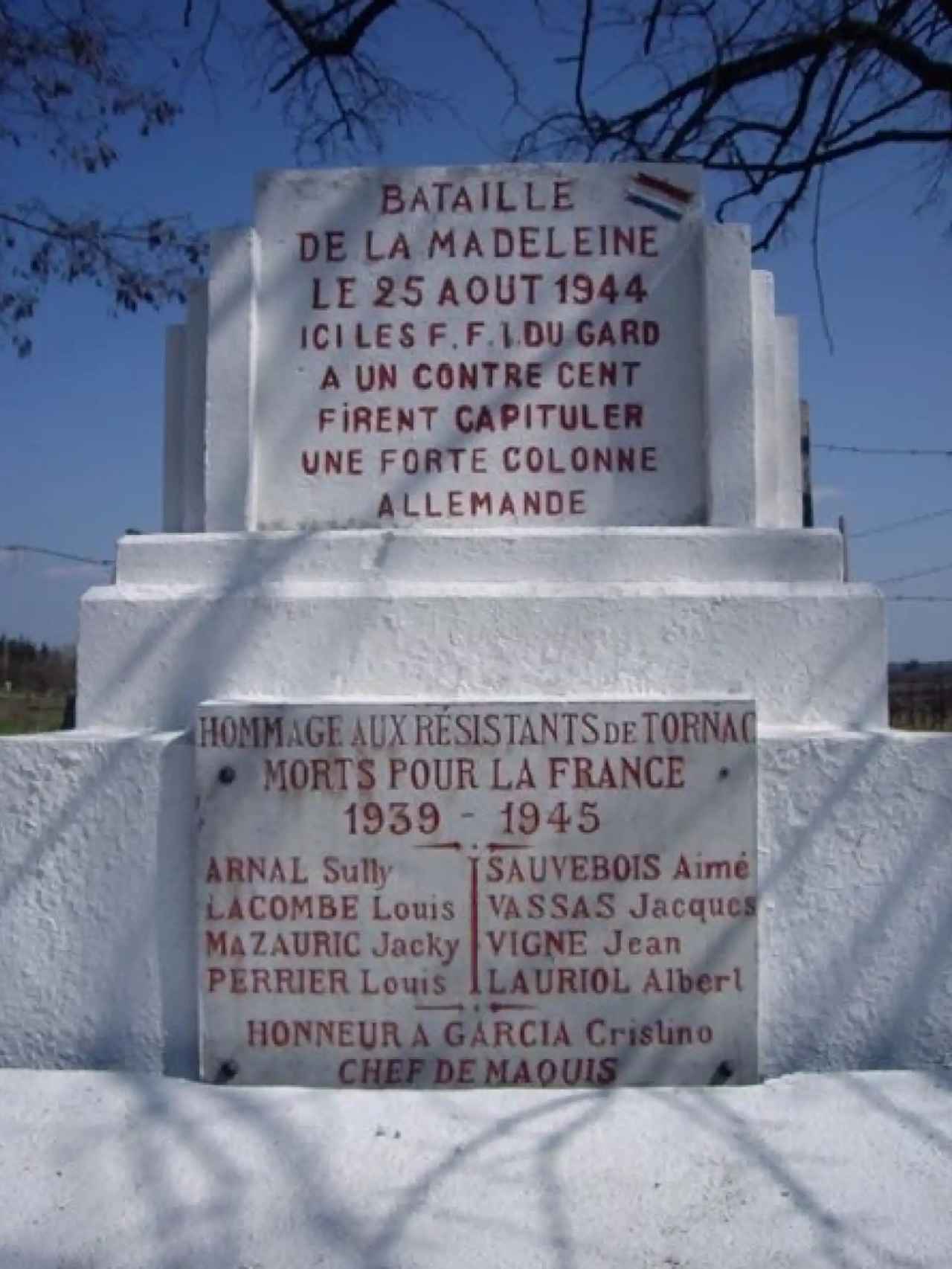 Monumento conmemorativo de la batalla de La Madeleine.